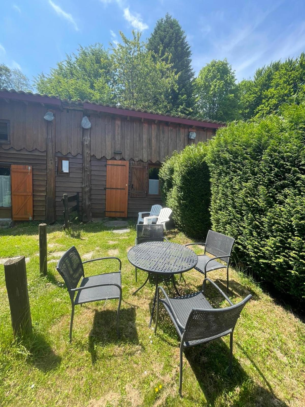 Auberge Les Myrtilles Le Bosc  Exterior foto